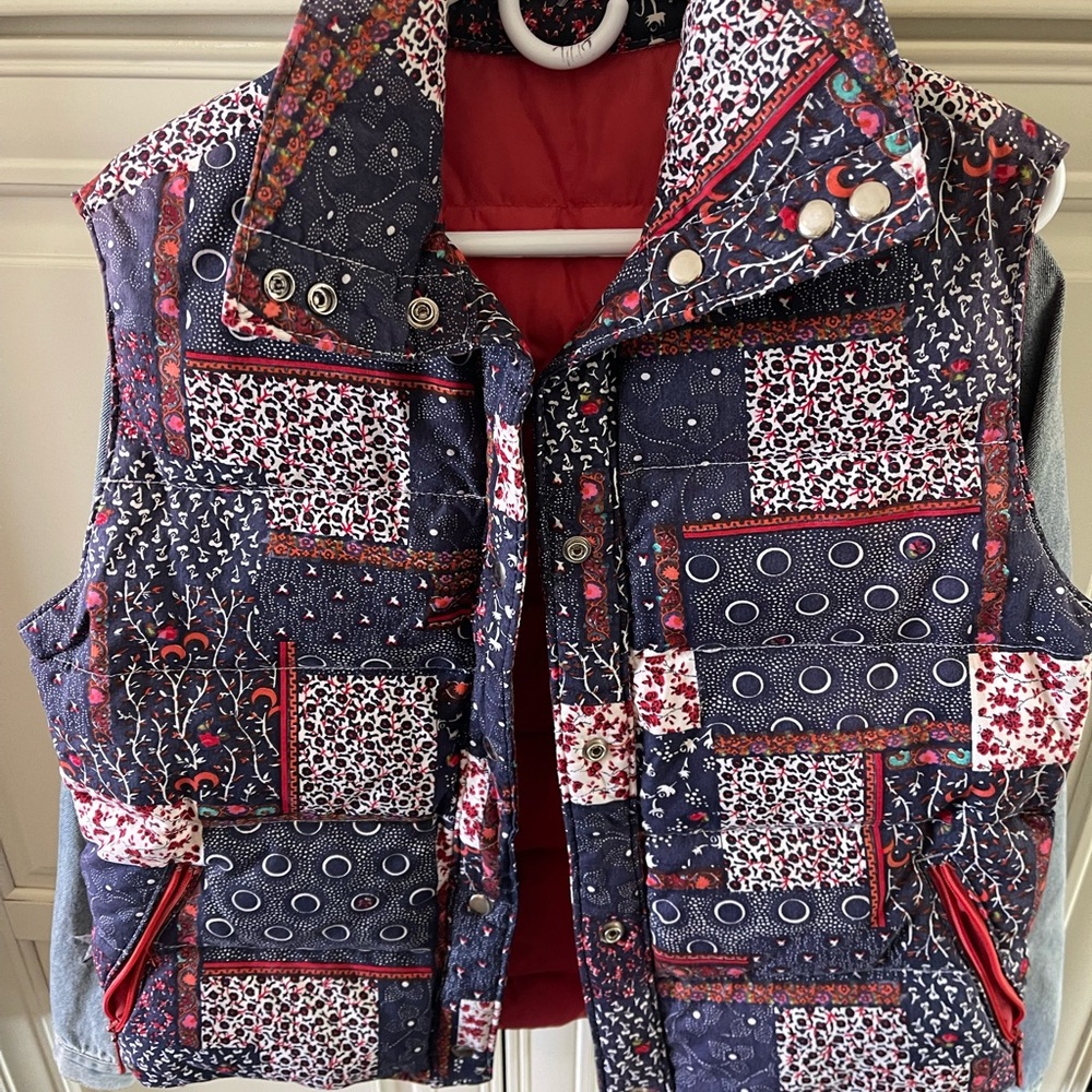 Vintage White Stag DOWN Quilt Patchwork Pattern Quilted Warm Vest Large Women